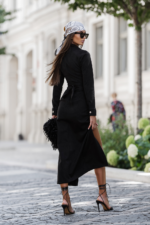 Sukienka ILYA - Czarny - obrazek 2