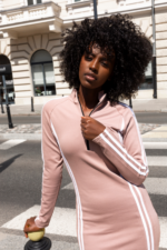 Sukienka z materiału premium z lampasem - Beżowy - obrazek 4