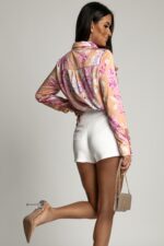 Koszula satynowa - Kwiaty na Beżowym Tle